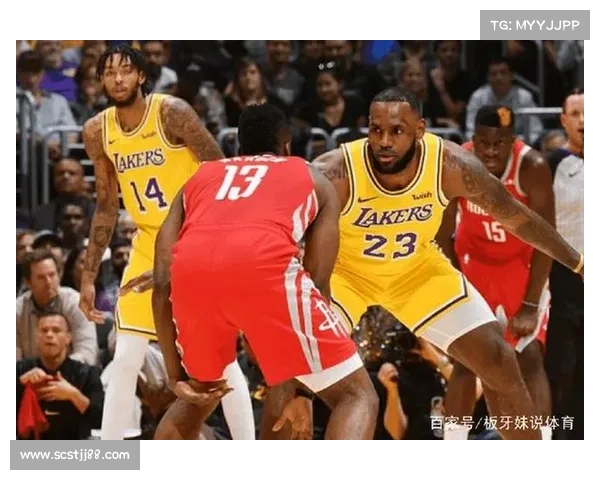 如何应对裁判驱逐沃顿的局面并调整战术策略以保持球队竞争力