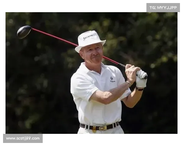 布兰德·斯内德克尔在美国PGA巡回赛再度夺冠 创造辉煌职业生涯新高